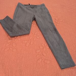 Chic Gray Suede Leggings